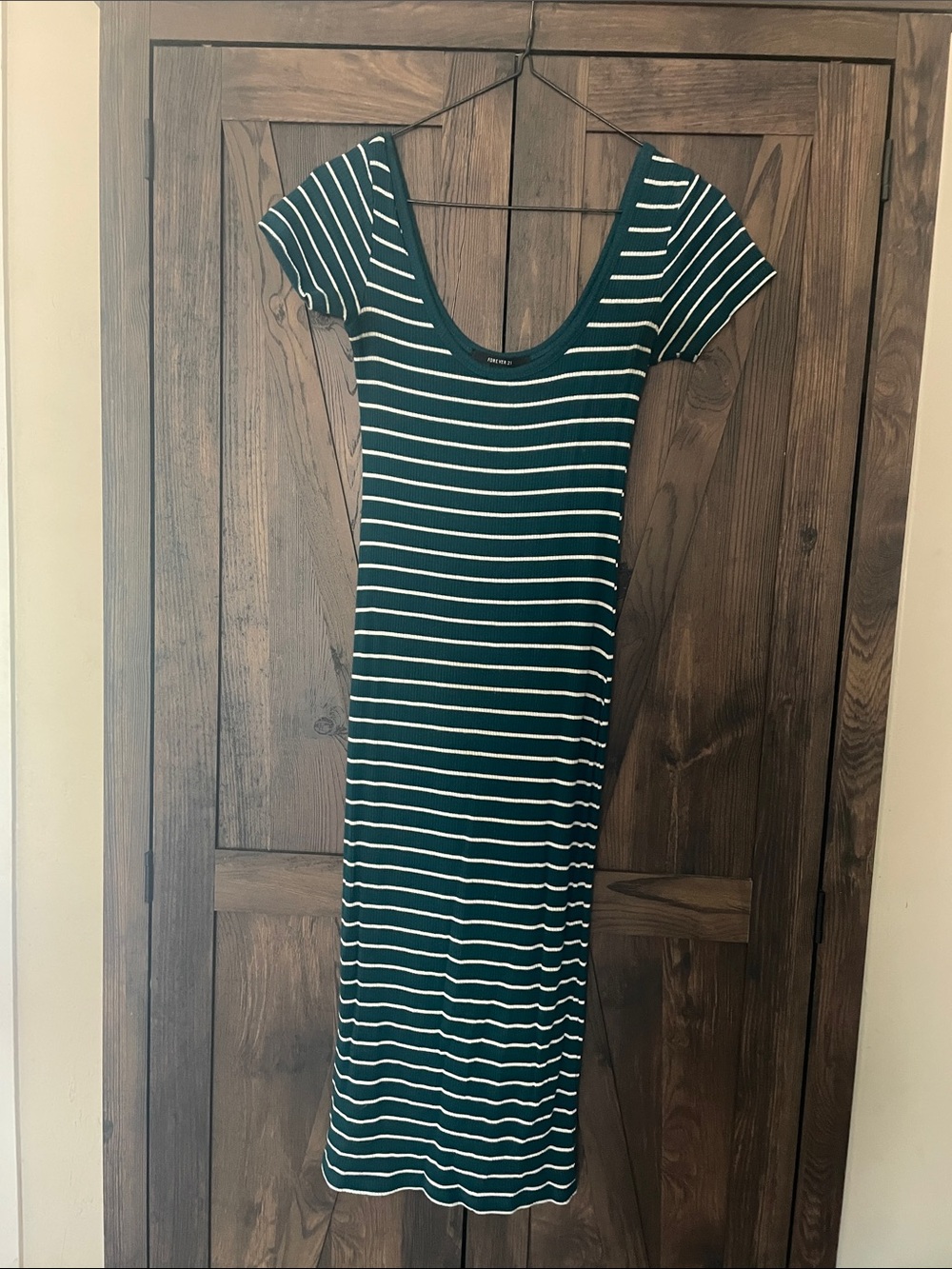 Striped Scoop Neck Midi Dress in Green and White